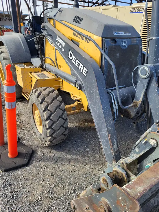 2019 John Deere 210L EP Wheel Loader