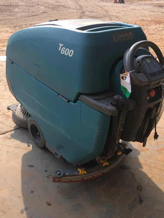 2018 Tennant T600-28 Scrubber