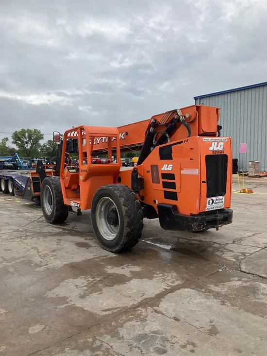 2017 SKYTRAK 10054 Forklift
