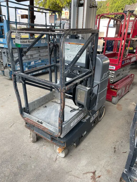 2016 JLG 20MVL Self-Propelled One-Person Lift