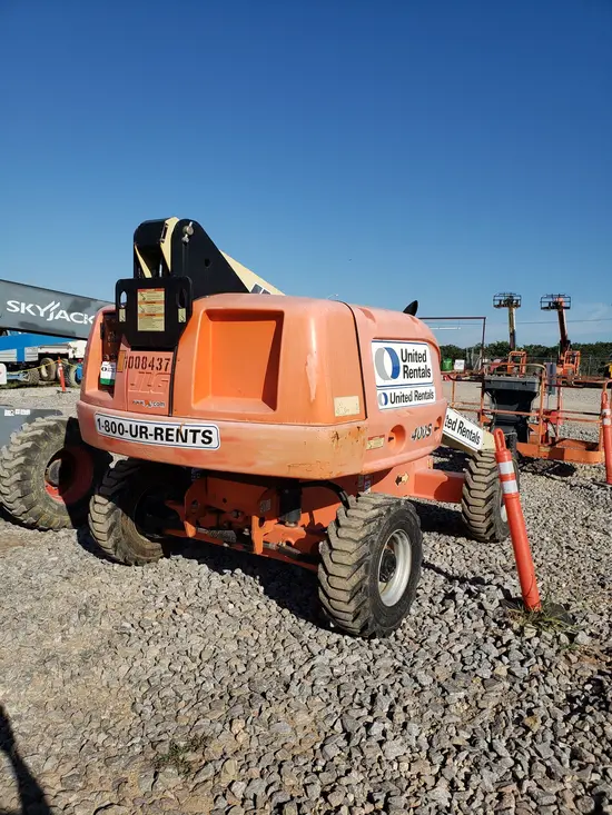 2012 JLG 400S Boom Lift