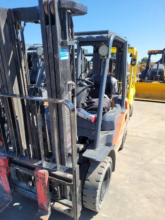 2017 Toyota 8FGU25 Warehouse Forklift
