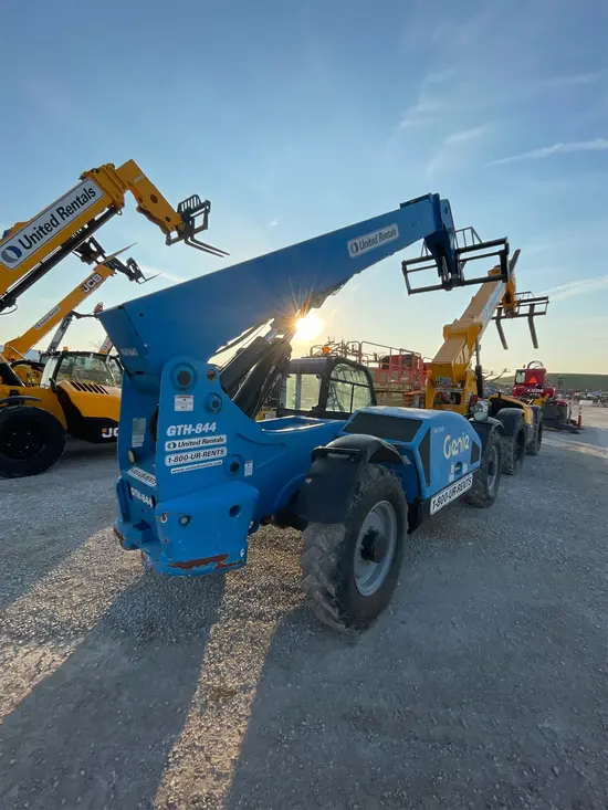 2016 Genie GTH-844 Forklift