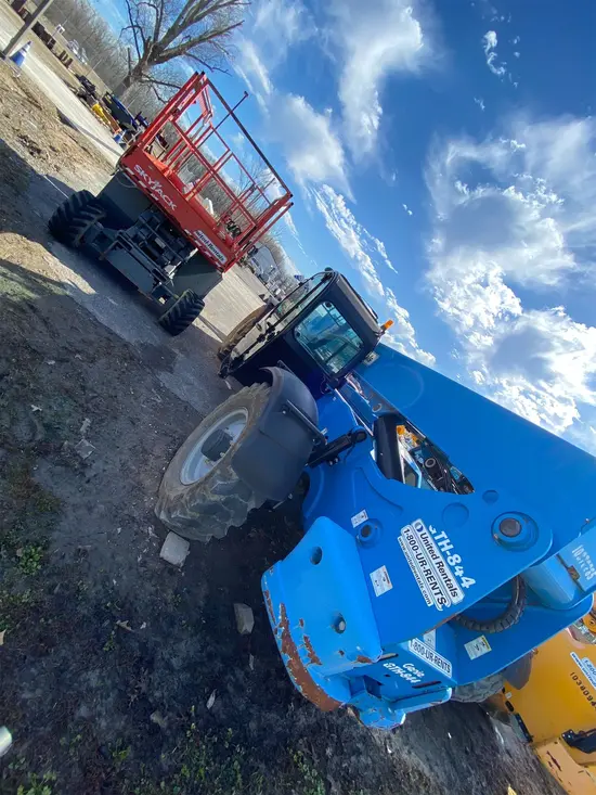 2015 Genie GTH-844 Forklift