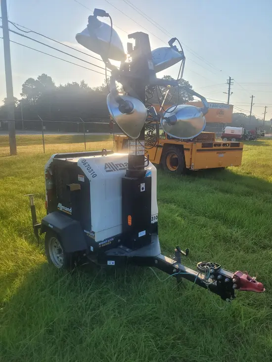 2017 Allmand NIGHT-LITE PRO Towable Light Tower