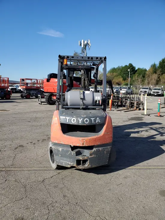 2016 Toyota 8FGU30 Warehouse Forklift