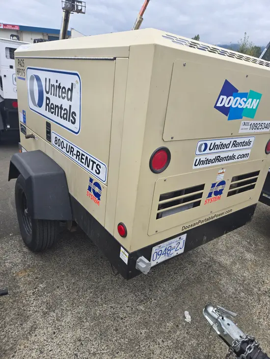 2019 Doosan P425/HP375EXT4I Air Compressor