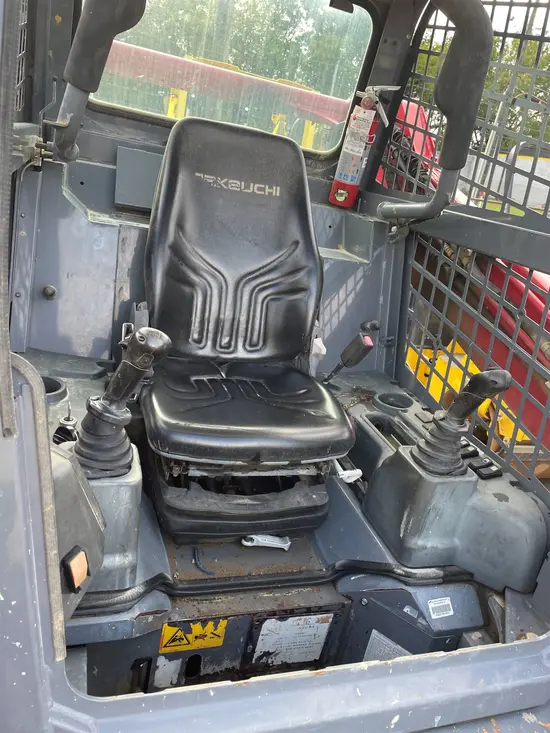 2017 Takeuchi TL10V2-R Track Loader