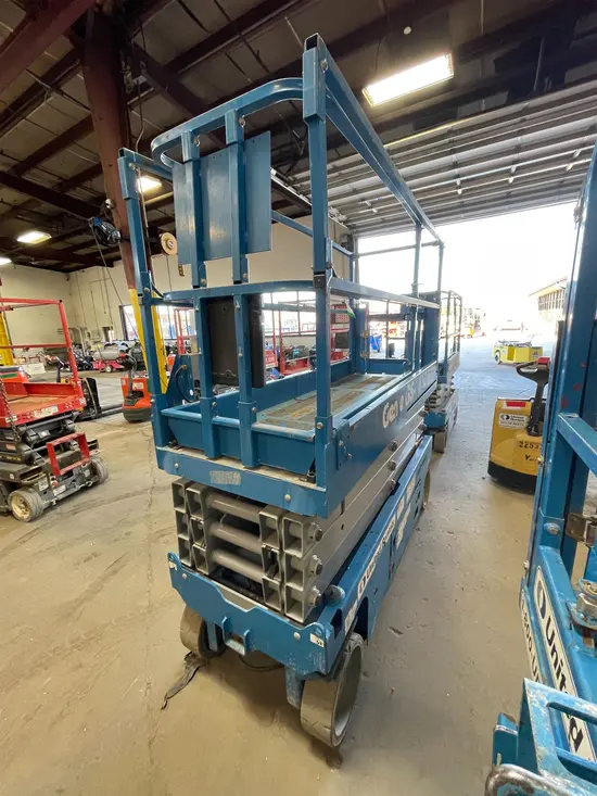 2016 Genie GS-2632 Scissor Lift