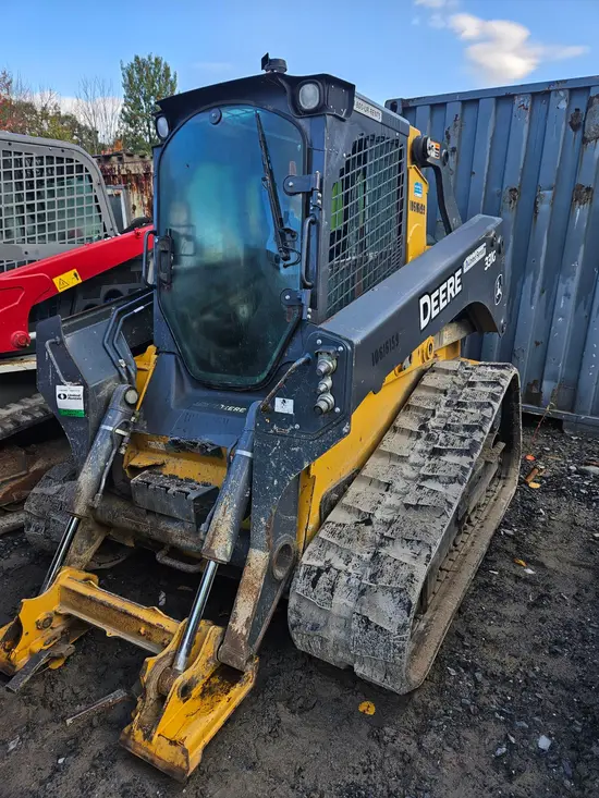 2017 John Deere 331G Track Loader