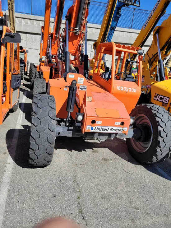 2015 SKYTRAK 6042 Forklift