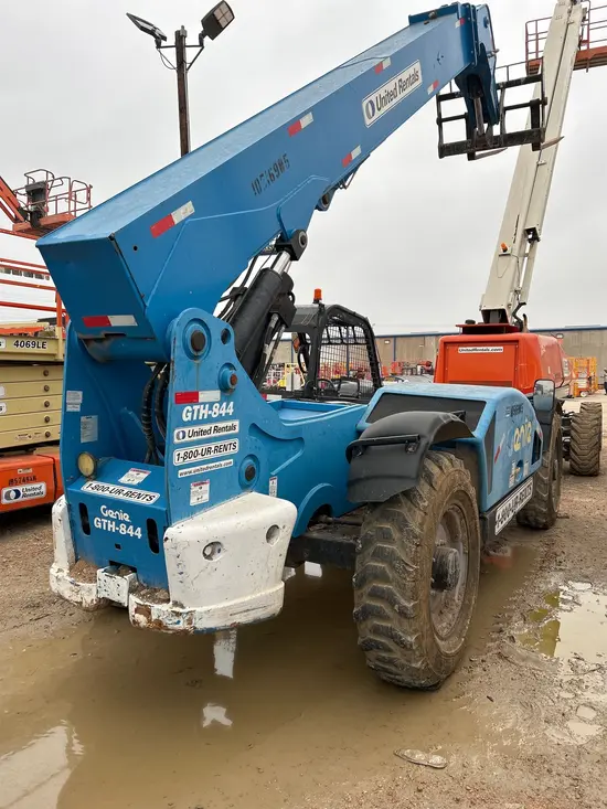 2016 Genie GTH-844 Forklift
