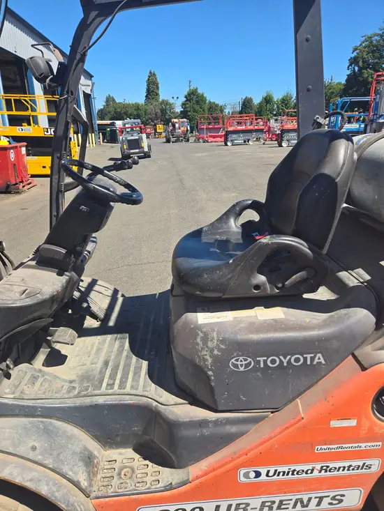 2018 Toyota 8FGU25 Warehouse Forklift