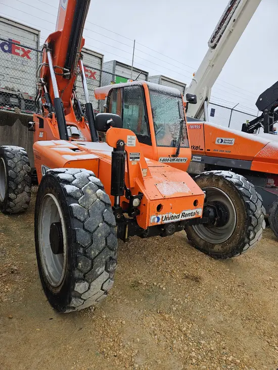 2017 SKYTRAK 6042 Forklift