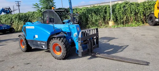 2017 Genie GTH-5519 Forklift