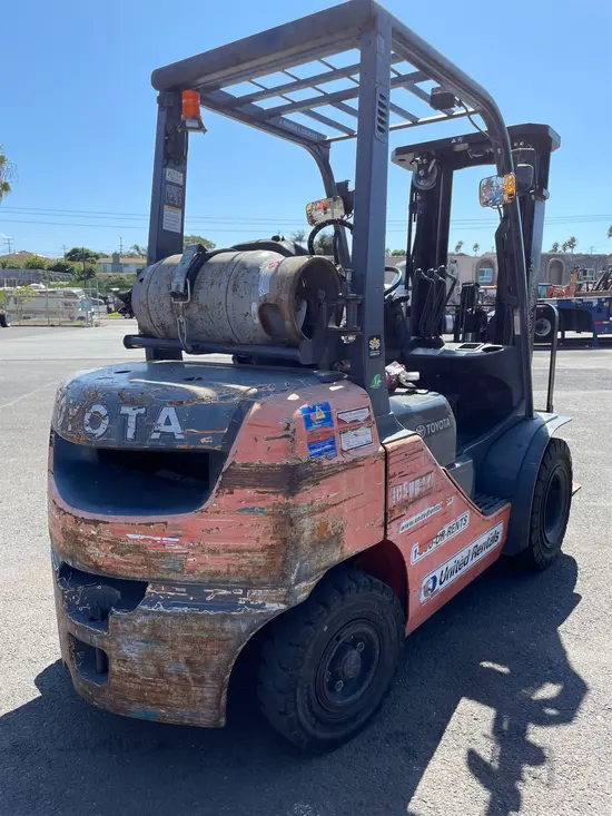 2017 Toyota 8FGU25 Warehouse Forklift