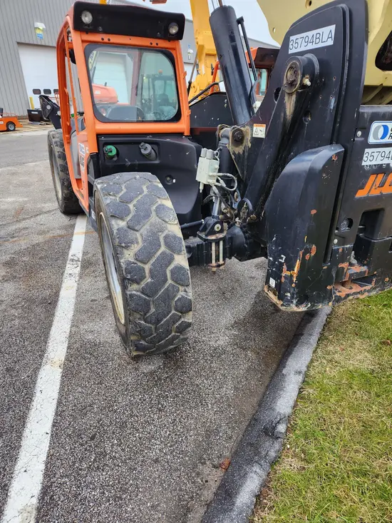 2016 JLG 1055 Forklift