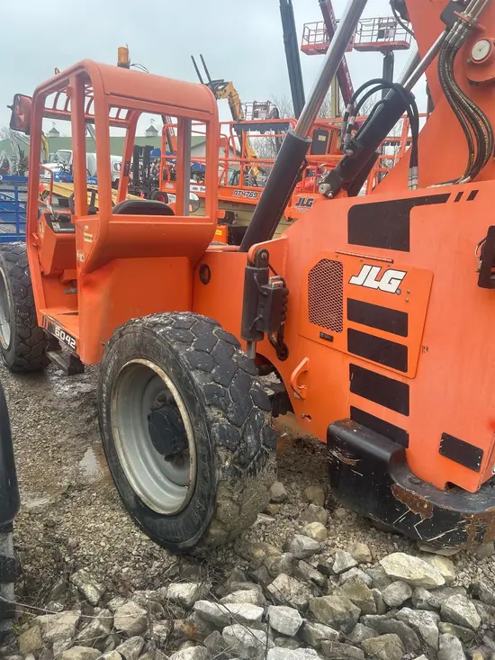 2016 SKYTRAK 6042 Forklift
