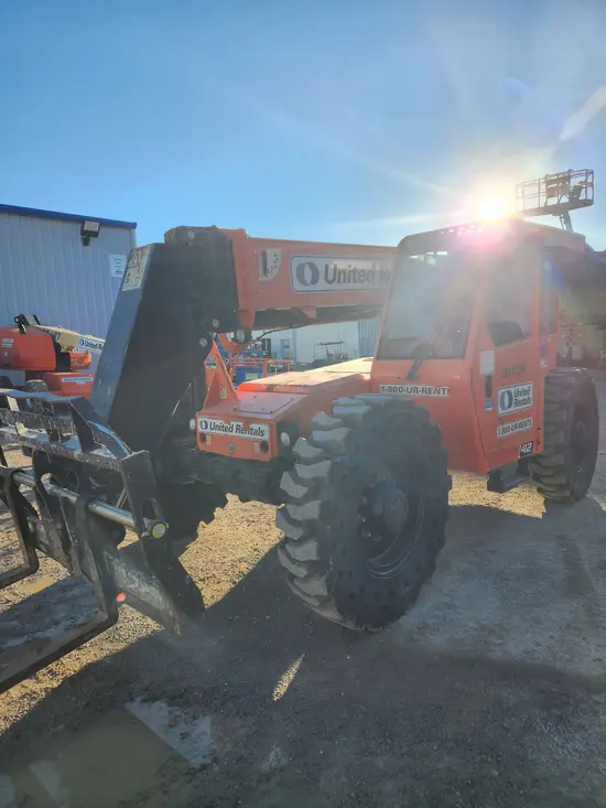 2016 SKYTRAK 8042 Forklift