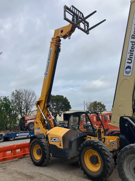2016 JCB 507-42 Forklift