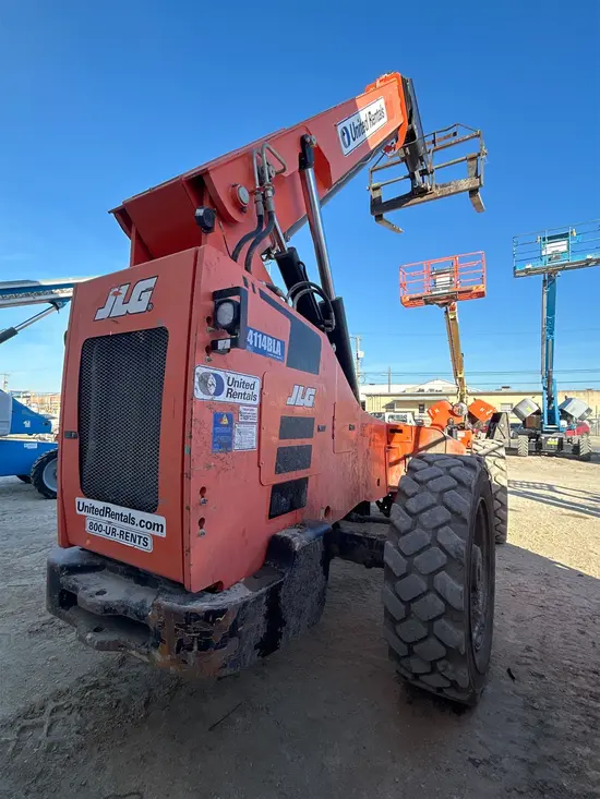 2017 SKYTRAK 10054 Forklift