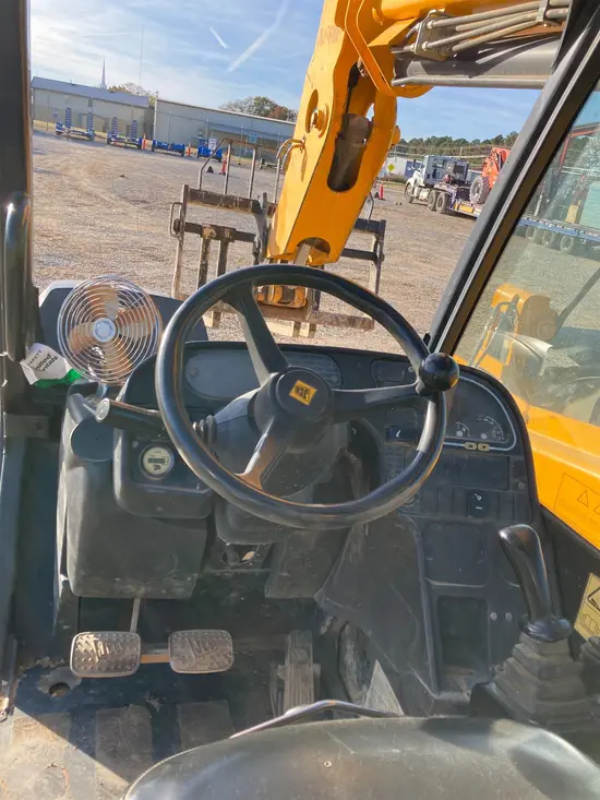 2015 JCB 507-42 Forklift