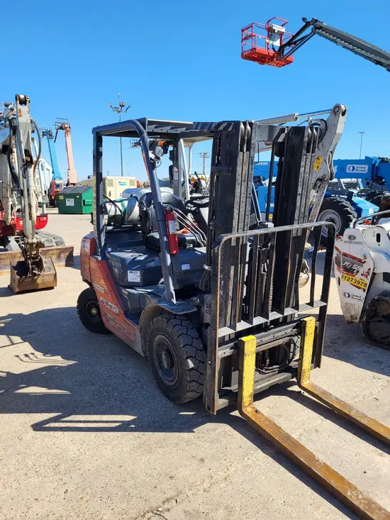 2019 Toyota 8FGU25 Warehouse Forklift