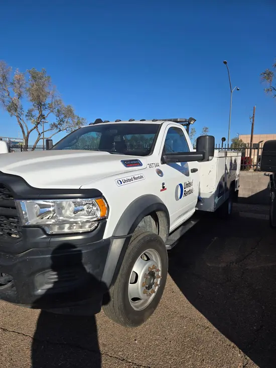 2022 Dodge 5500REGSTDRWD