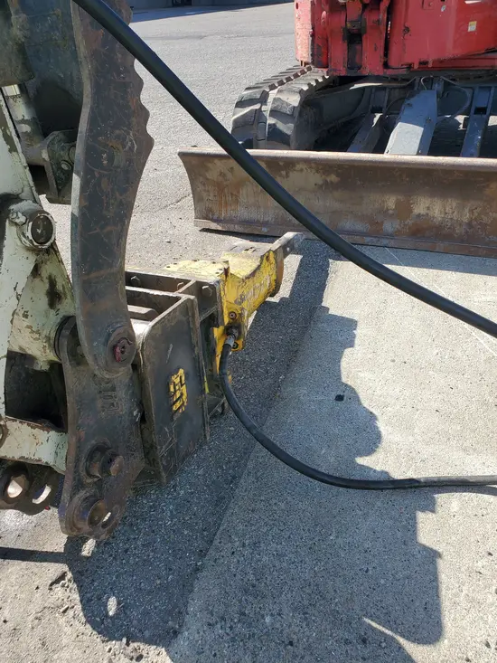 2017 Atlas Copco SB 452 Attachment