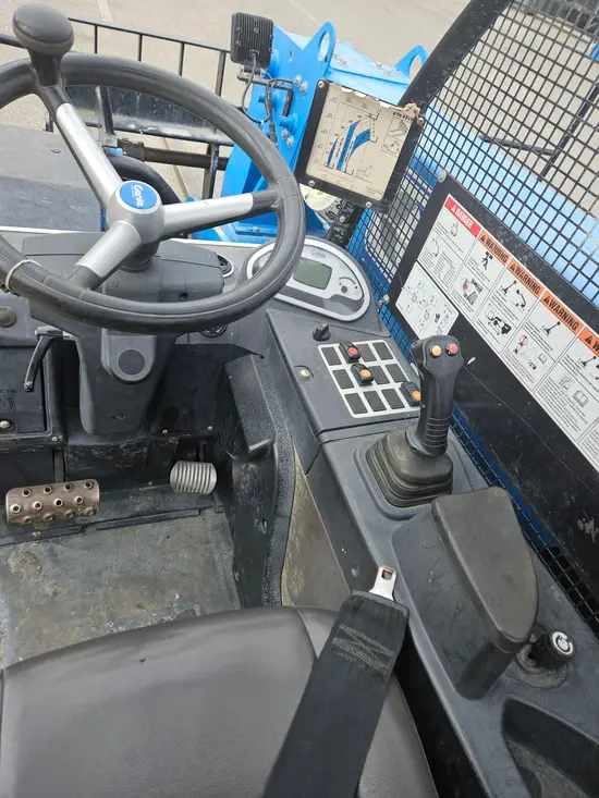 2017 Genie GTH-5519 Forklift