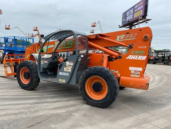 2013 XTREME XR842 Forklift