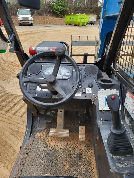 2016 Genie GTH-844D Forklift