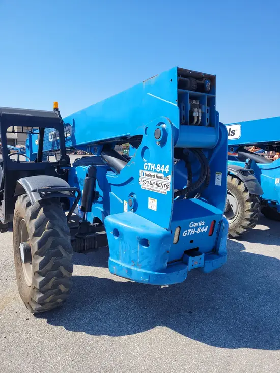 2015 Genie GTH-844 Forklift