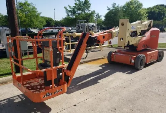2012 JLG E400AJPN Articulating Boom Lift