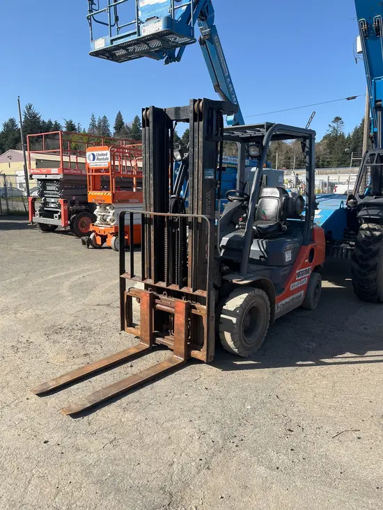 2018 Toyota 8FGU25 Warehouse Forklift