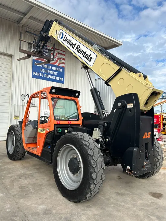 2016 JLG 642 Forklift