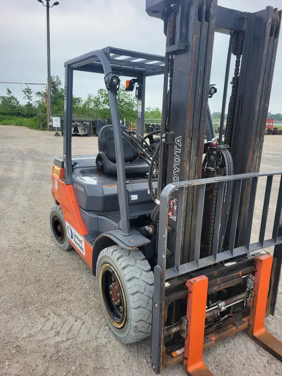 2021 Toyota 8FDU30 Warehouse Forklift
