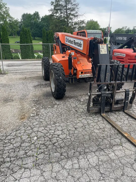 2016 SKYTRAK 6042 Forklift