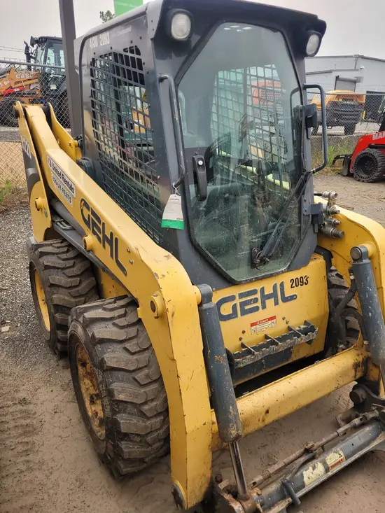 2017 Gehl R220 Track Loader
