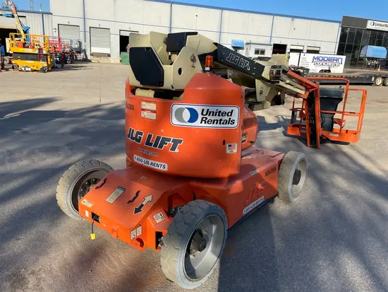 2014 JLG E450AJ Articulating Boom Lift
