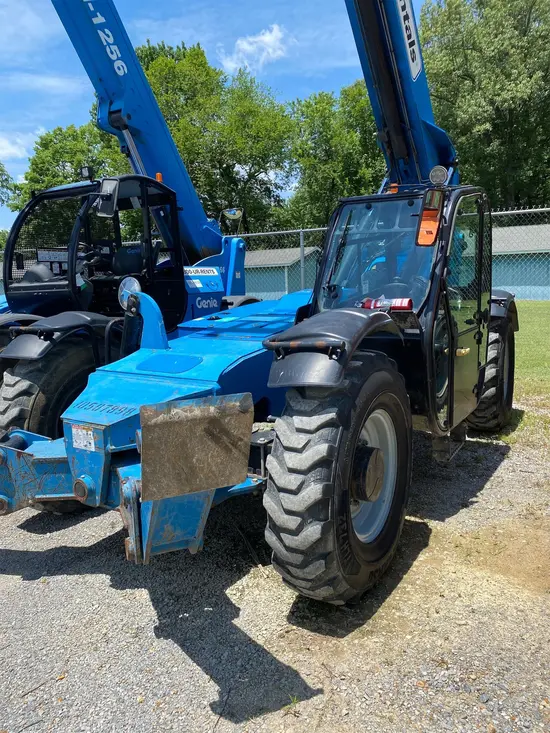 2016 Genie GTH-1056 Forklift