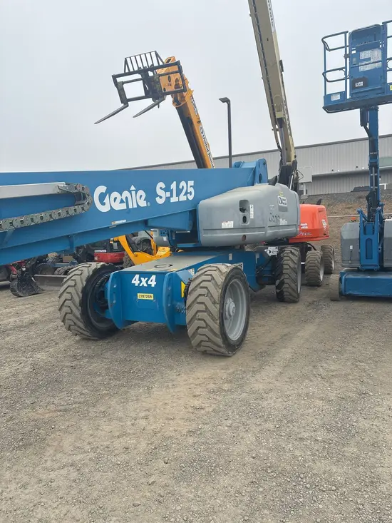 2016 Genie S-125 Boom Lift