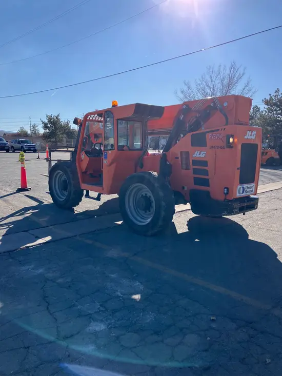 2016 SKYTRAK 8042 Forklift