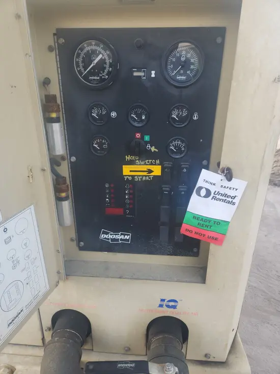 2017 Doosan HP1600WCU-IQ-FX Air Compressor