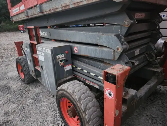 2016 Skyjack SJ8841RT Rough Terrain Scissor Lift