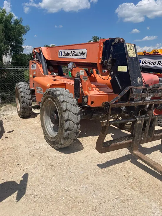 2017 SKYTRAK 8042 Forklift