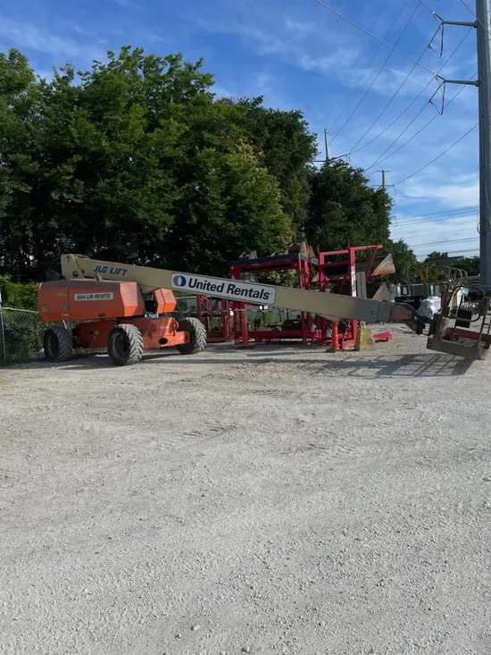 2014 JLG 800S Boom Lift