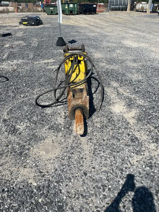 2015 Atlas Copco SB 452 Attachment