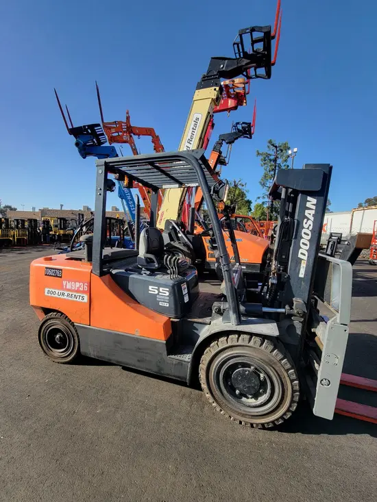 2017 Doosan D55C-7 Warehouse Forklift