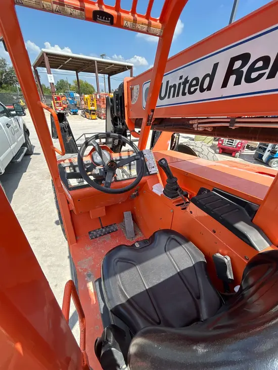 2017 SKYTRAK 10054 Forklift